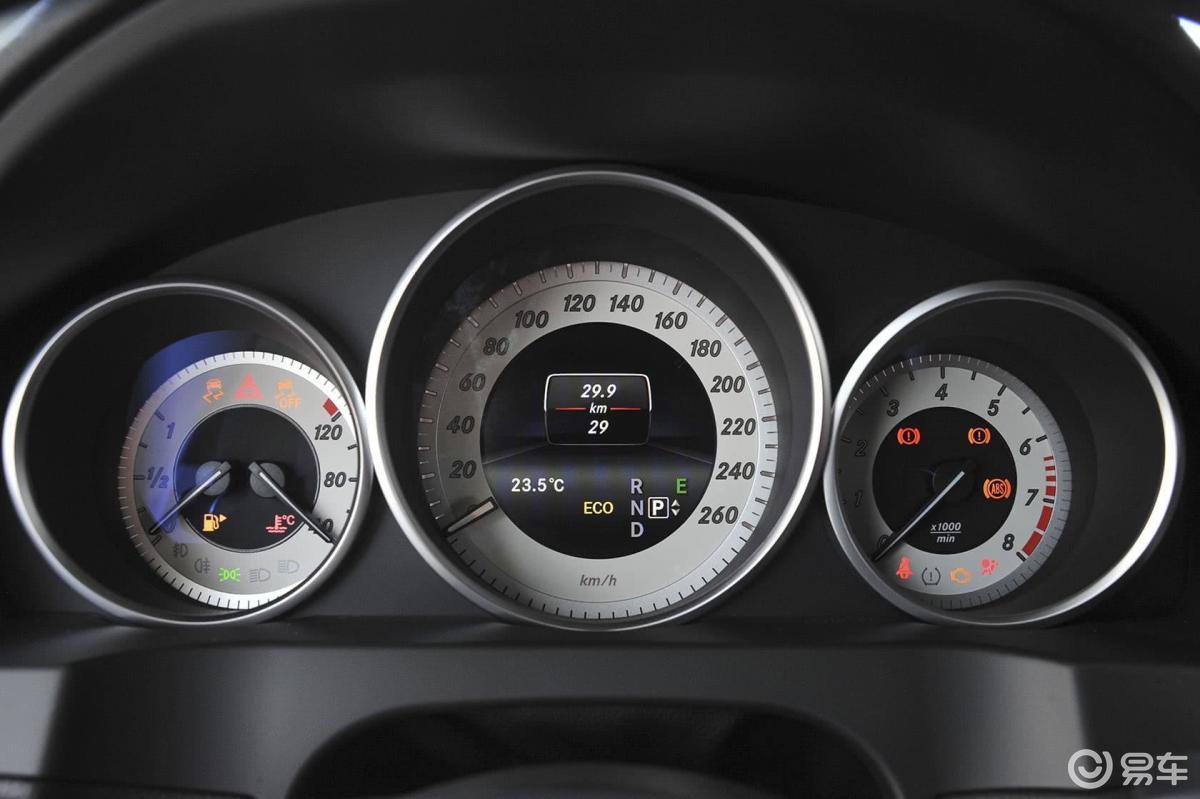 【奔驰e级(进口)2014款e260 coupe仪表盘背光显示汽车图片-汽车图片