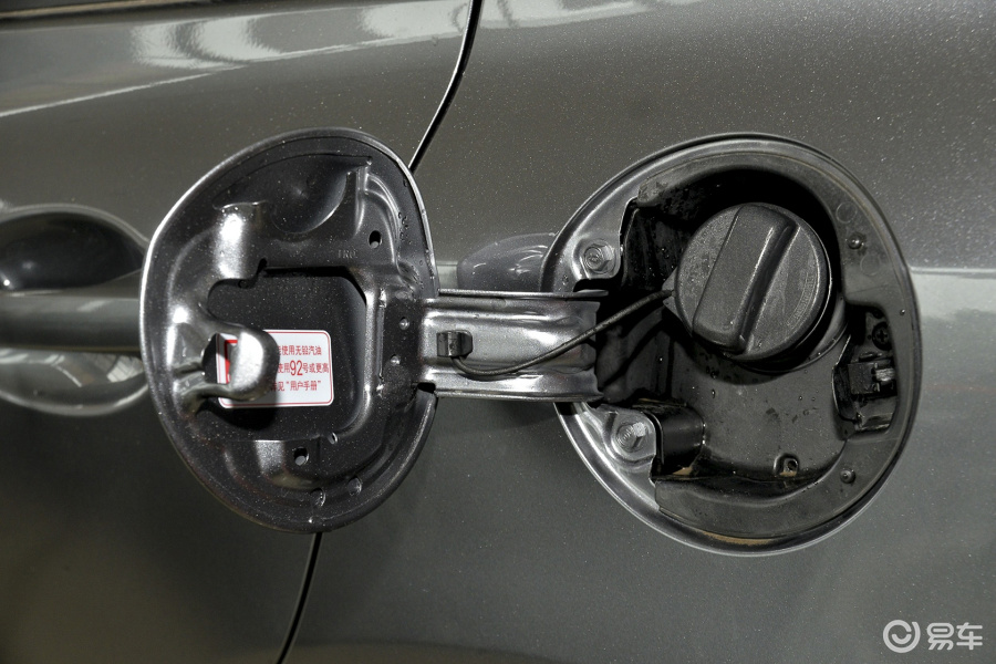 8l 自动 exi舒适版油箱盖汽车图片-汽车图片大全】-易车网