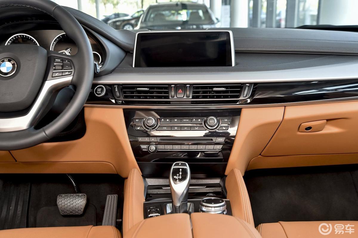 【宝马x62015款xdrive35i 豪华型中控台整体汽车图片-汽车图片大全】