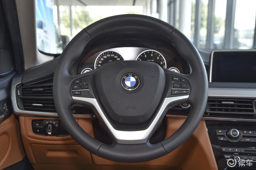 【宝马x62015款xdrive35i 豪华型方向盘汽车图片-汽车图片大全】-易车