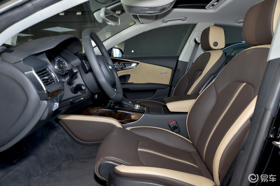 【奥迪a7(进口)2016款50 tfsi quattro 舒适型前排空间汽车图片-汽车