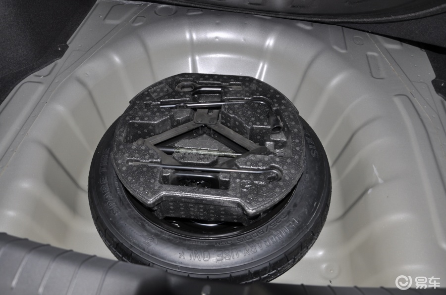 【领动2016款基本型备胎汽车图片-汽车图片大全】-易车网