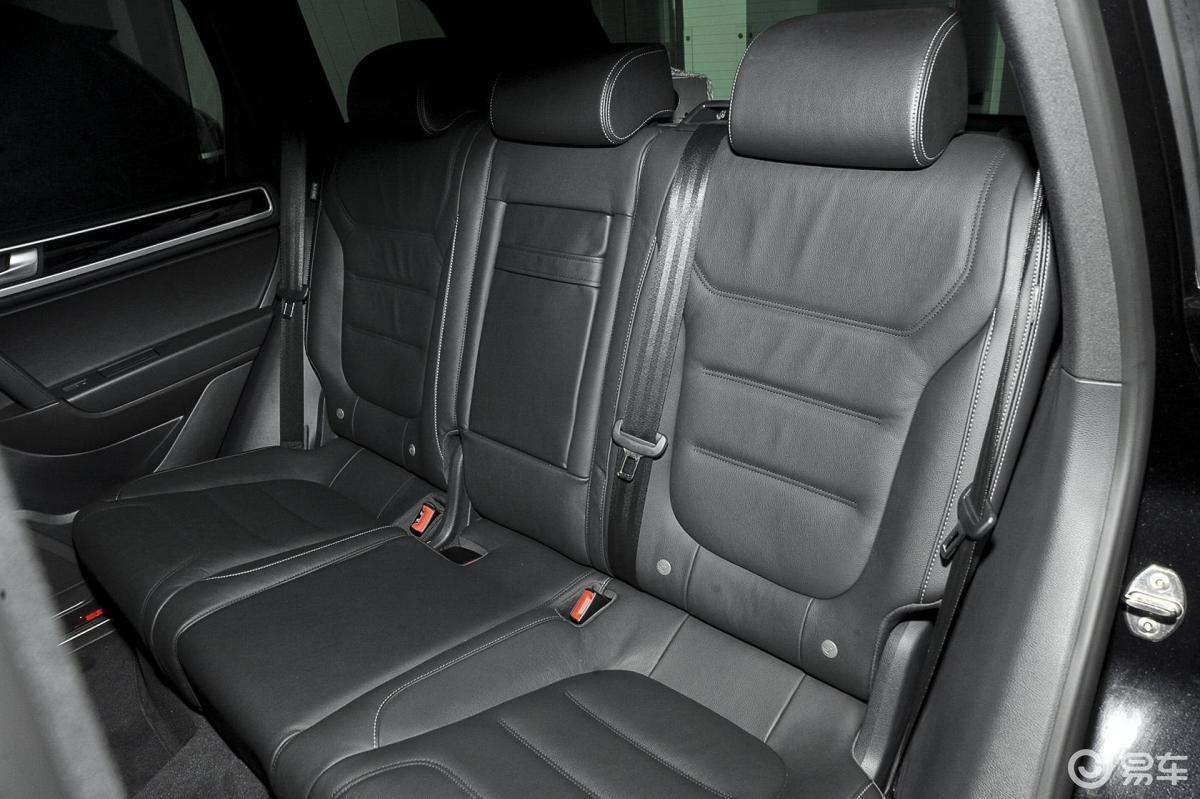 0tsi v6 黑色探险者后排座椅汽车图片-汽车图片大全】-易车