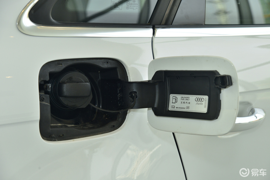 【奥迪a4l2016款35 tfsi 自动 技术型油箱盖汽车图片-汽车图片大全】