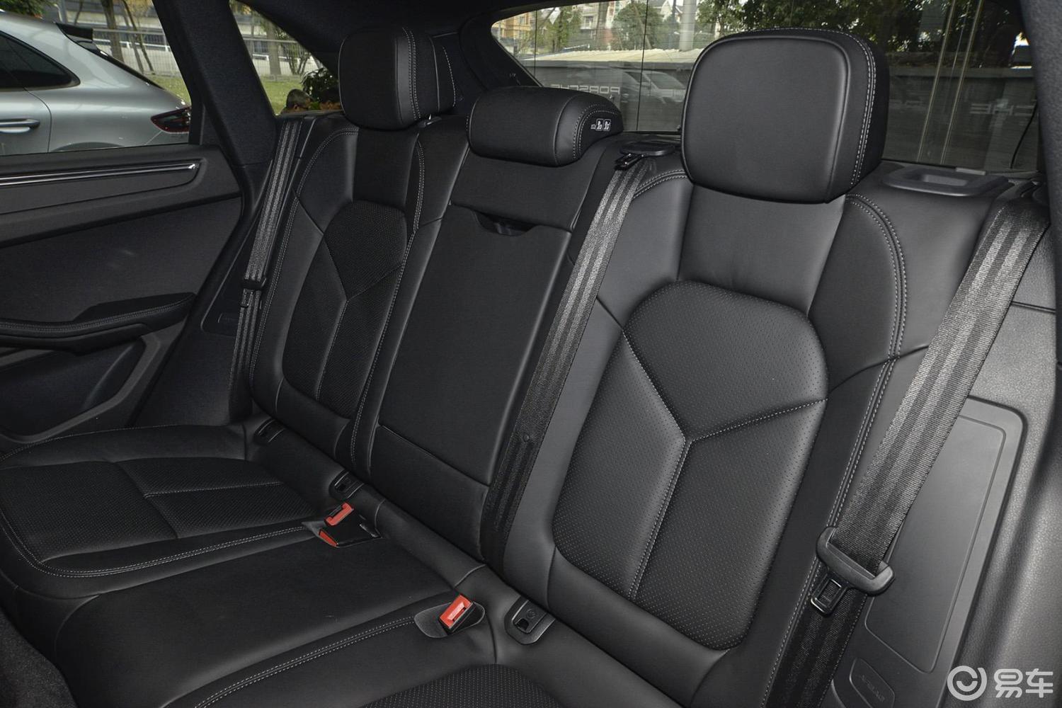 保时捷  macan  2016款  2020款  2018款  2017款  2016款  2014款