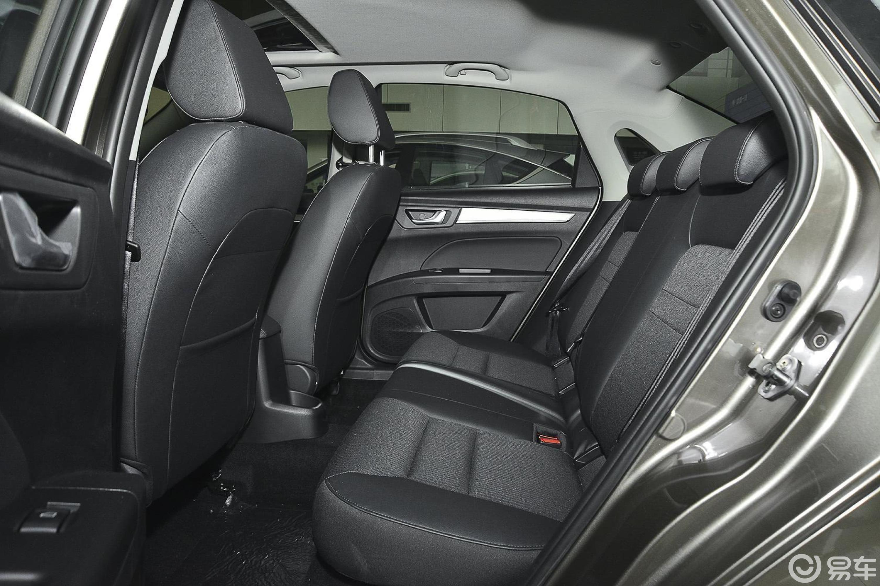 【奔腾b302016款1.