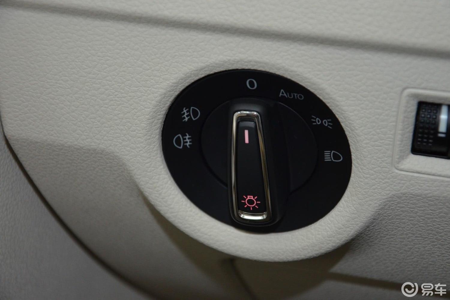 【帕萨特2016款380tsi dsg至尊版大灯开关汽车图片-汽车图片大全】