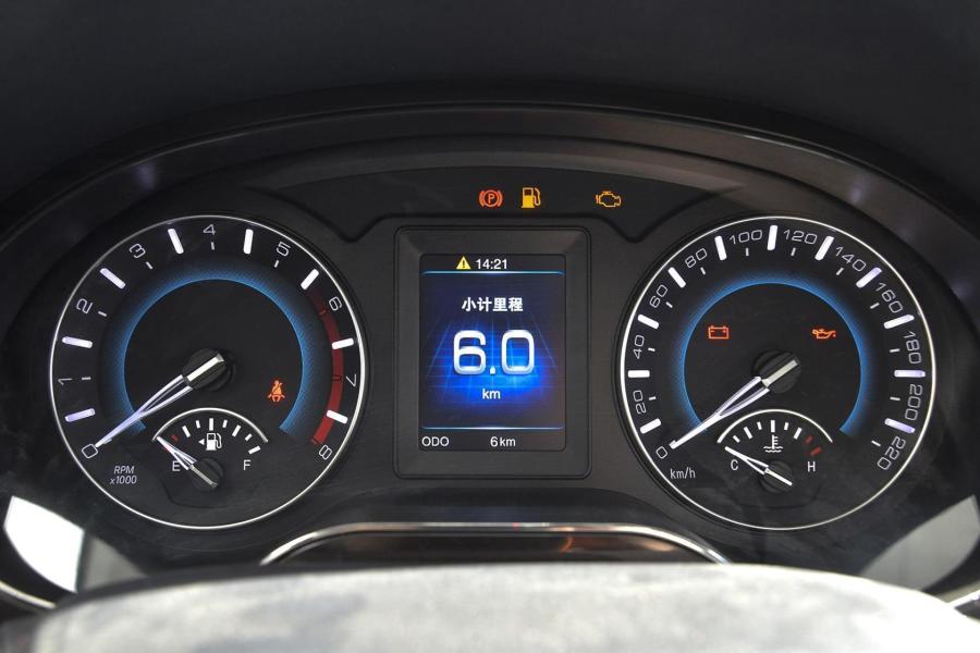 1.5t 手动 两驱 精英型