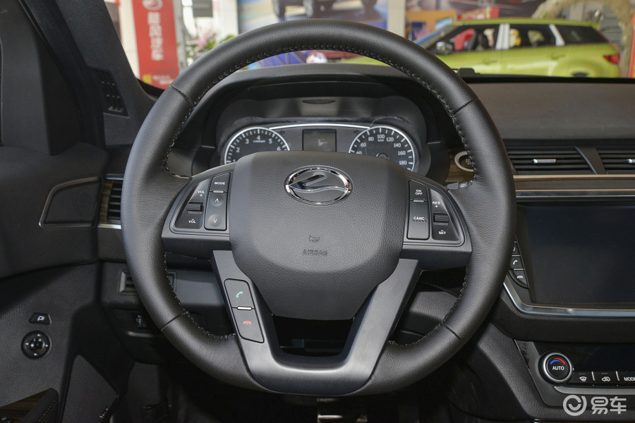 【陆风x72015款2.