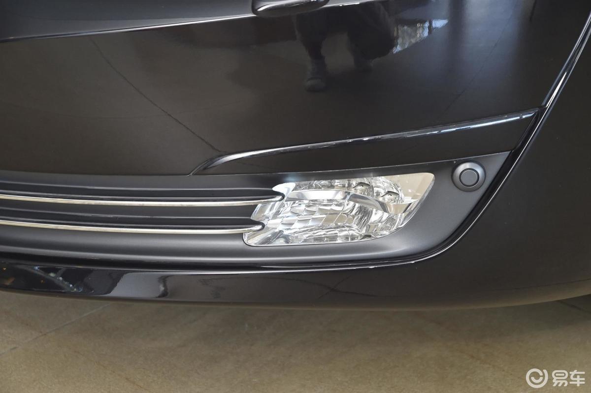 【沃尔沃s80l2015款2.0 t5 智雅版雾灯汽车图片-汽车图片大全】-易车