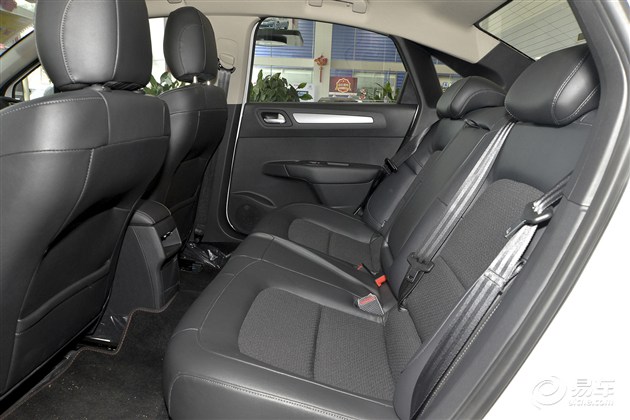 网友点评雪铁龙c4世嘉 空间不小/动力足