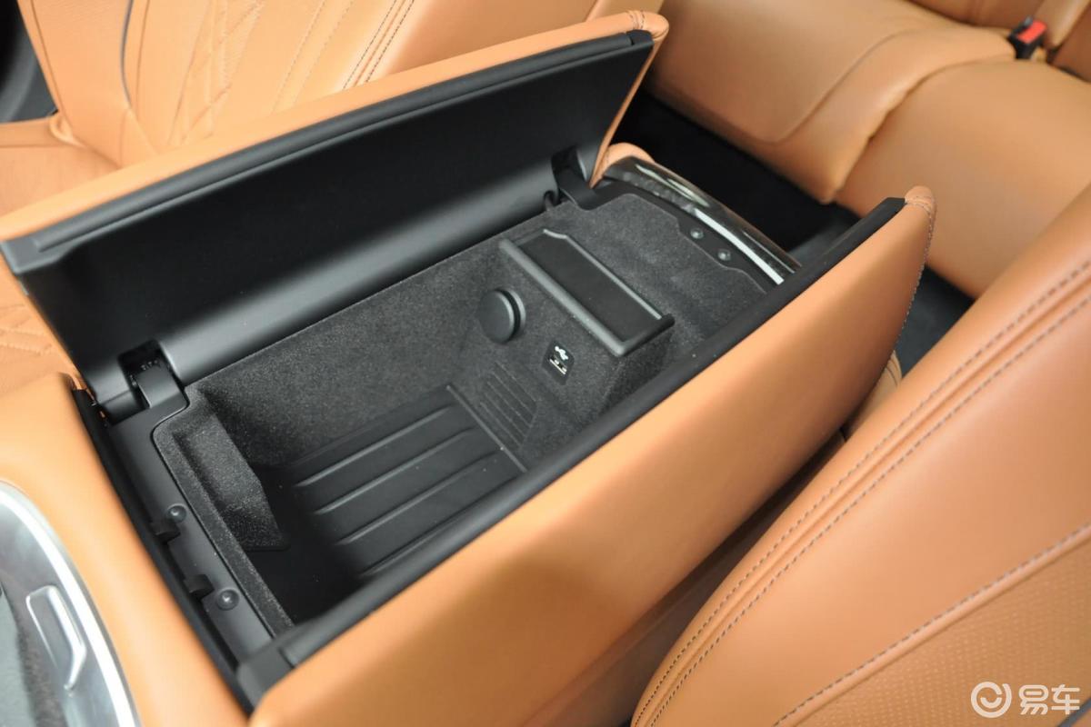 【宝马7系2016款730li 豪华型前排中央扶手箱空间汽车图片-汽车图片