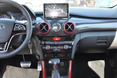 北汽绅宝x25车型