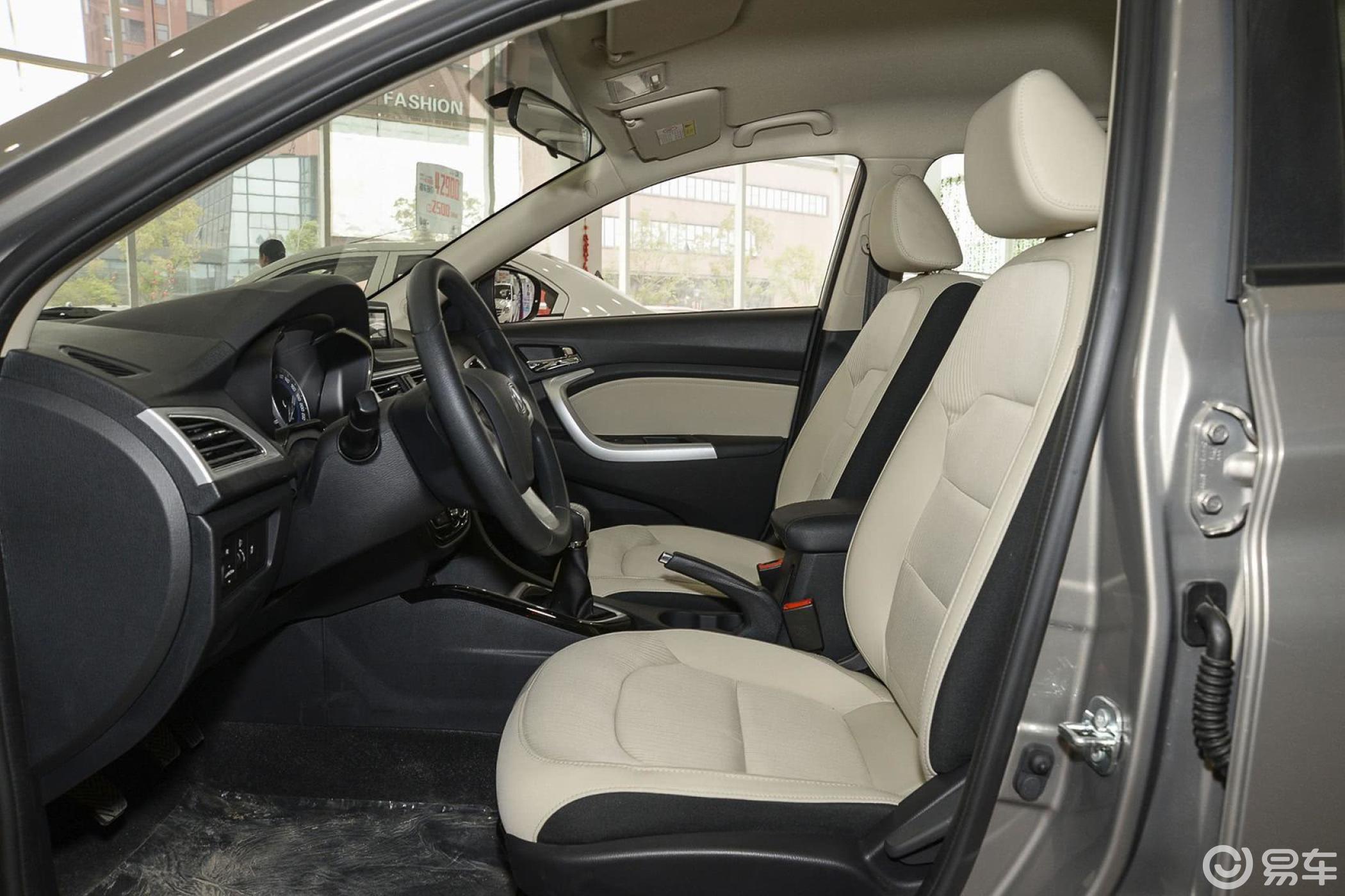 6l 手动 乐动型 国5前排空间汽车图片-汽车图片大全】-易车