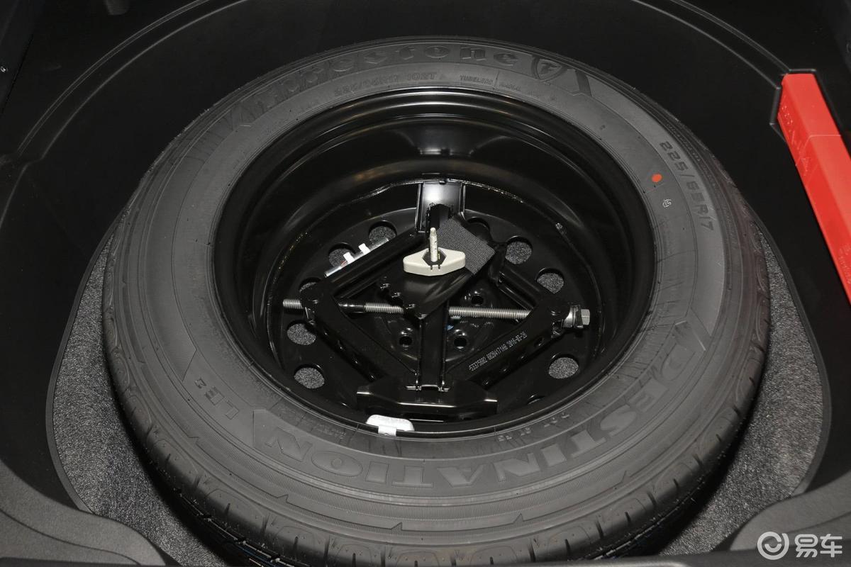 【自由光2016款2.4l 专业版备胎汽车图片-汽车图片大全】-易车