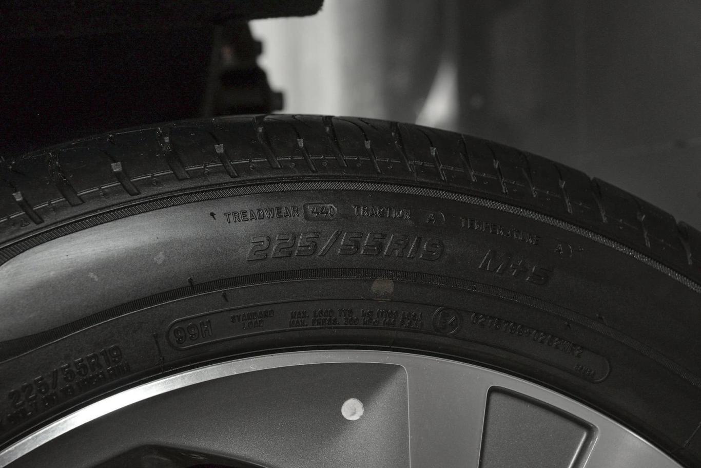 哈弗h6 coupe2.0t 手动 两驱 精英版轮胎规格