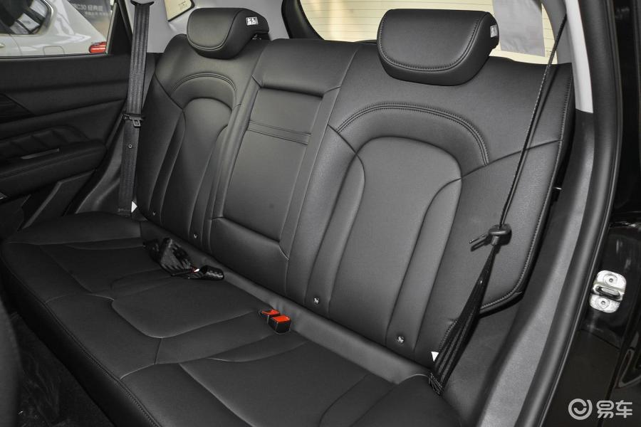 哈弗h2 后排座椅图