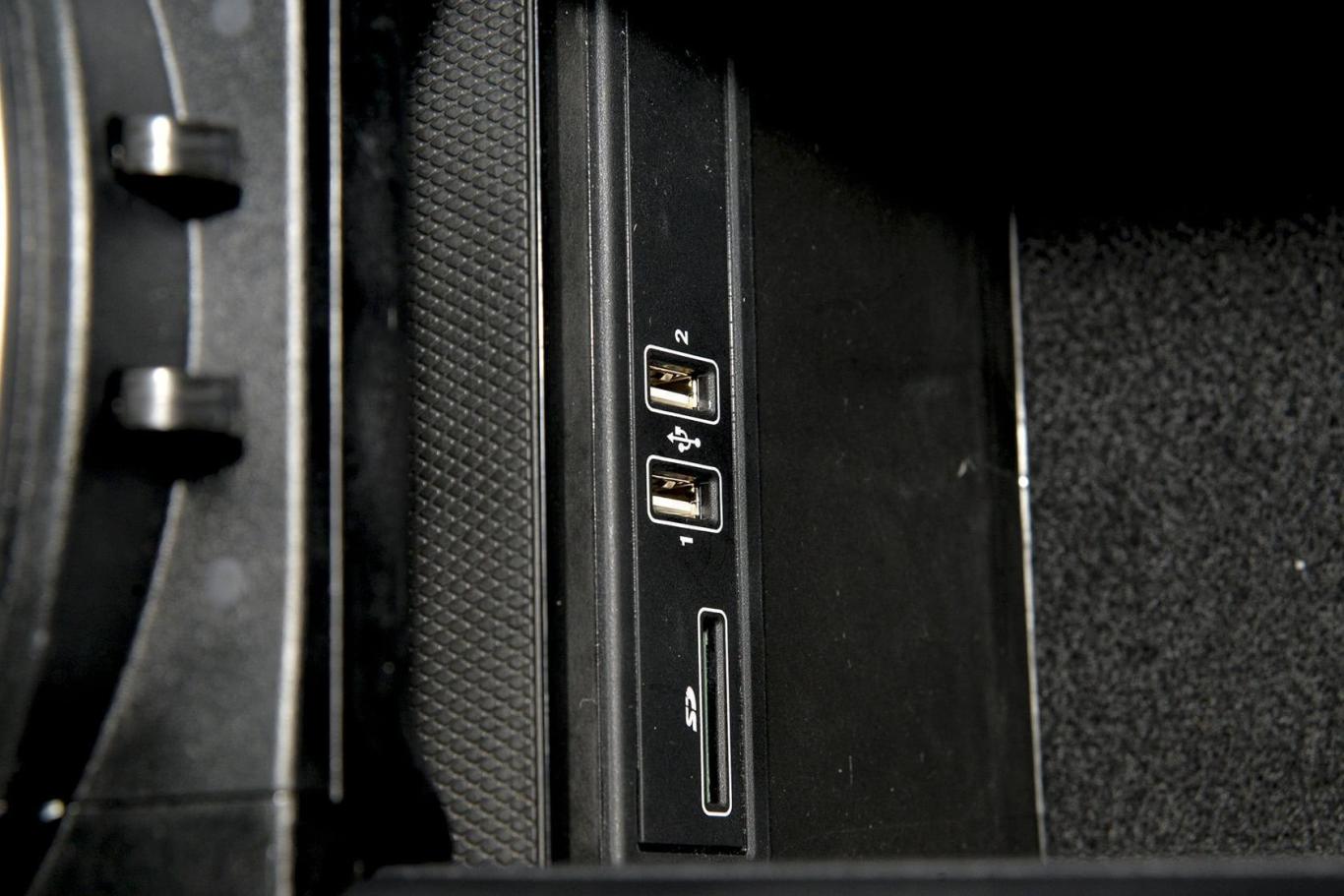 奔驰glcglc200usb接口