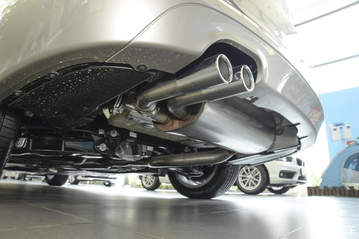 【宝马3系2016款328li 时尚型排气管(排气管装饰罩)汽车图片-汽车图片