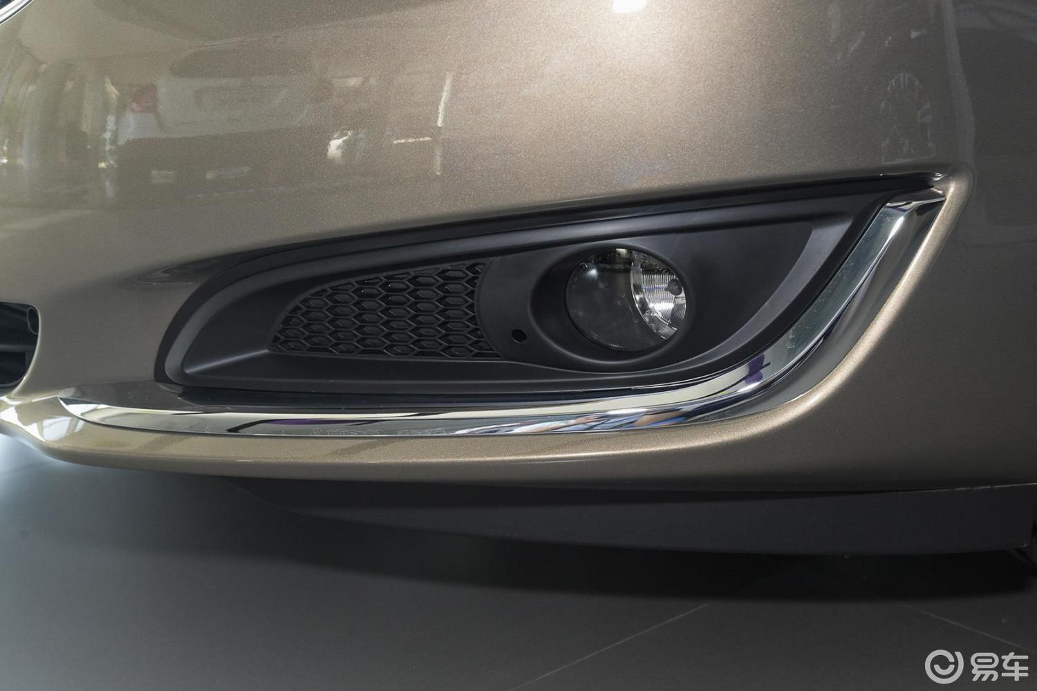 6t 手自一体 领先技术版雾灯汽车图片-汽车图片大全】-易车