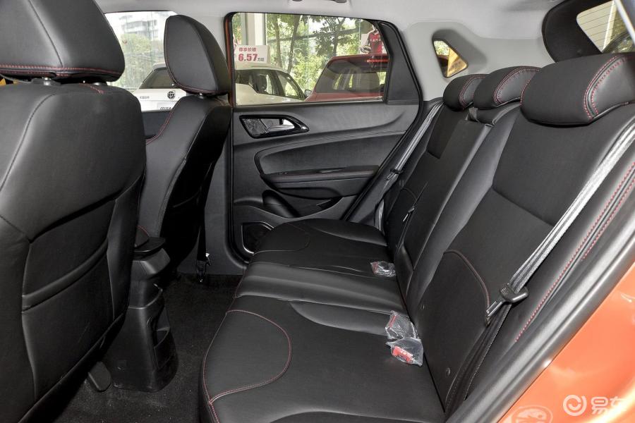 5l 手动 精英版后排空间体验汽车图片-汽车图片大全】-易车网