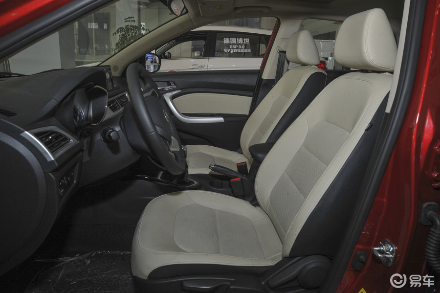6l 手动 乐趣型 国5前排空间汽车图片-汽车图片大全】-易车网