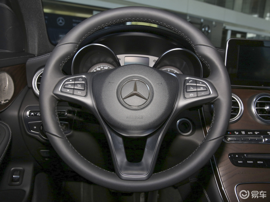 【奔驰glc级2016款glc300 动感型方向盘汽车图片-汽车图片大全】-易车