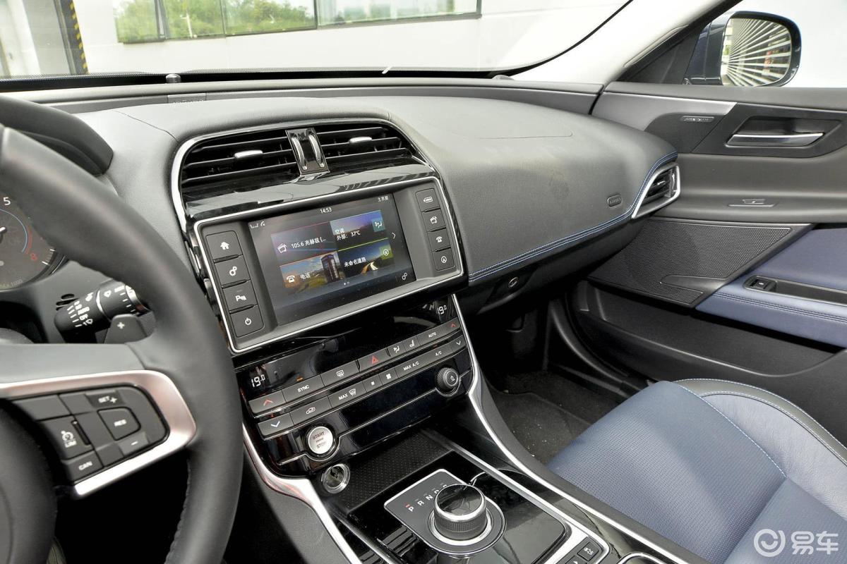 【捷豹xe2015款2.