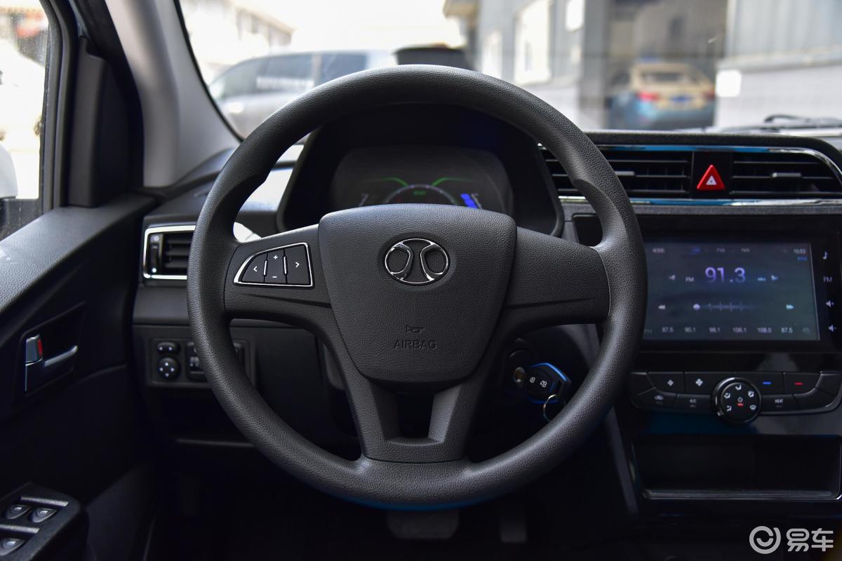 【北汽新能源ec2017款ec180 灵秀版内饰汽车图片-汽车图片大全】-易车