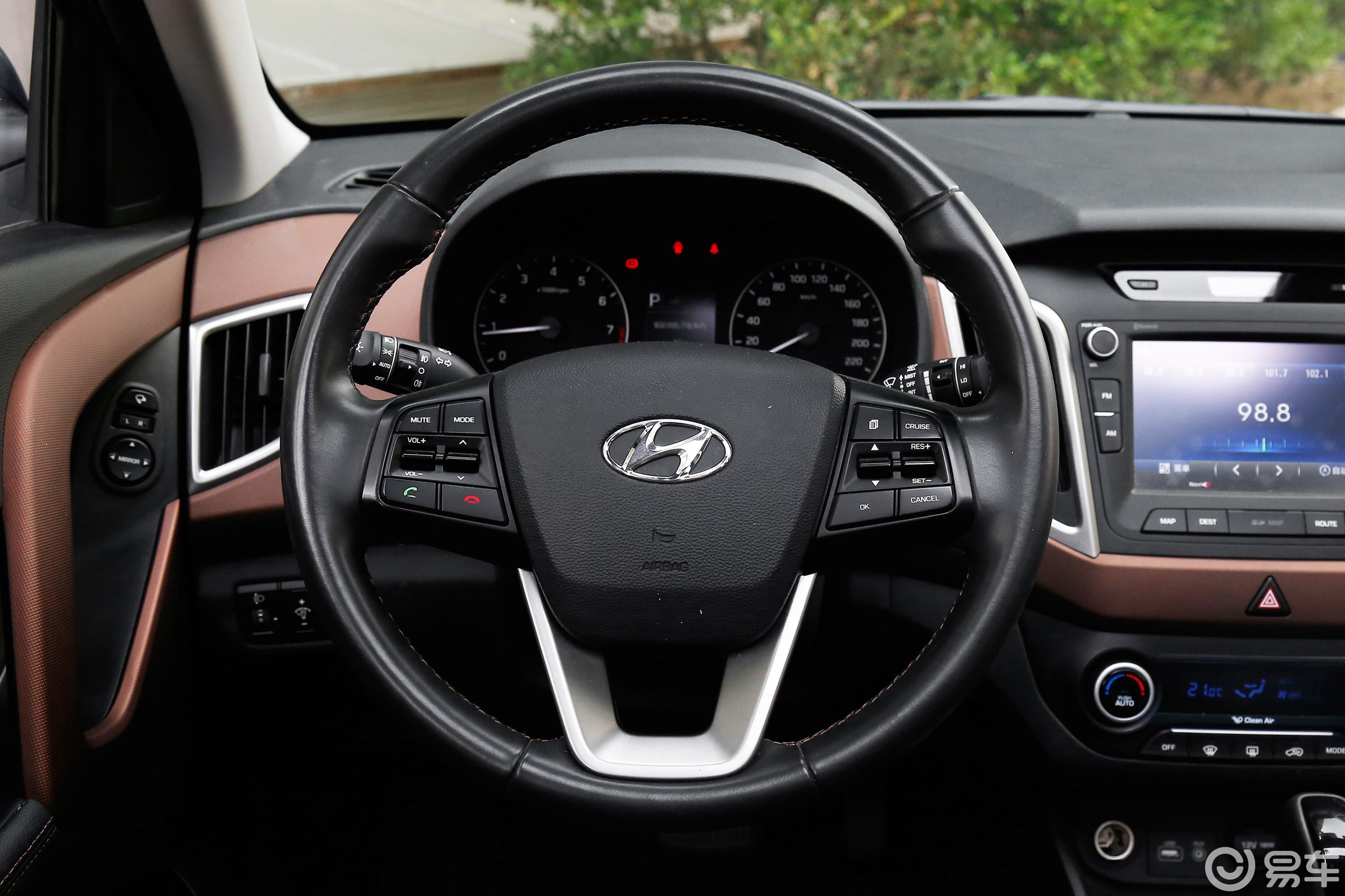 0l dlx 自动四驱尊贵型方向盘汽车图片-汽车图片大全】-易车