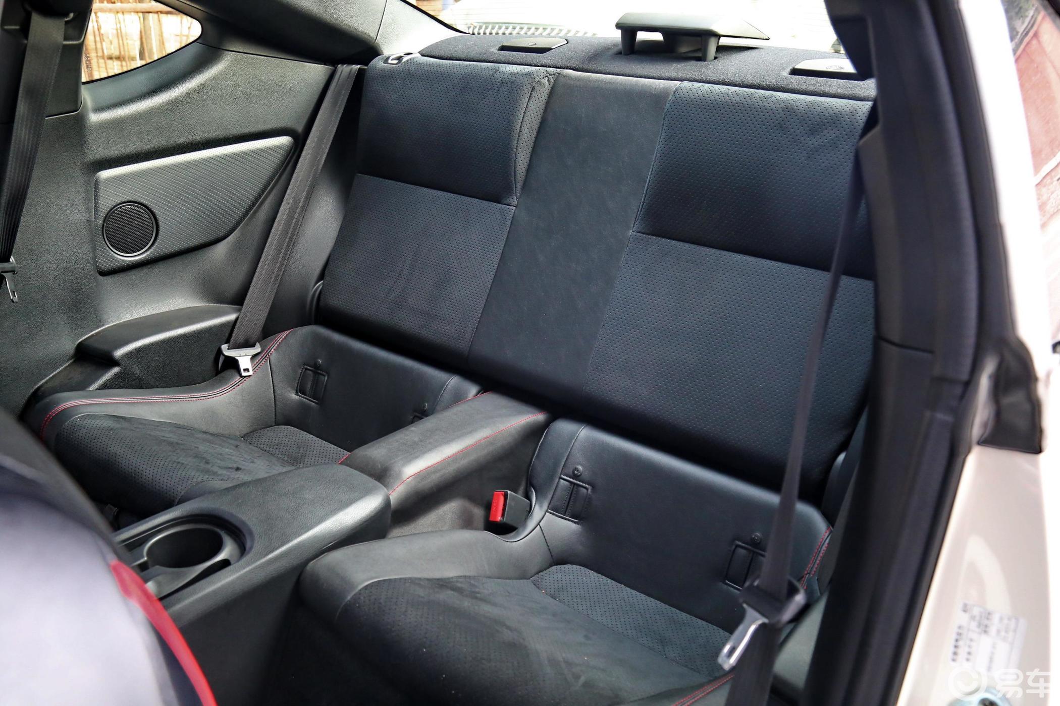 0l 手动 豪华版后排座椅汽车图片-汽车图片大全】-易车