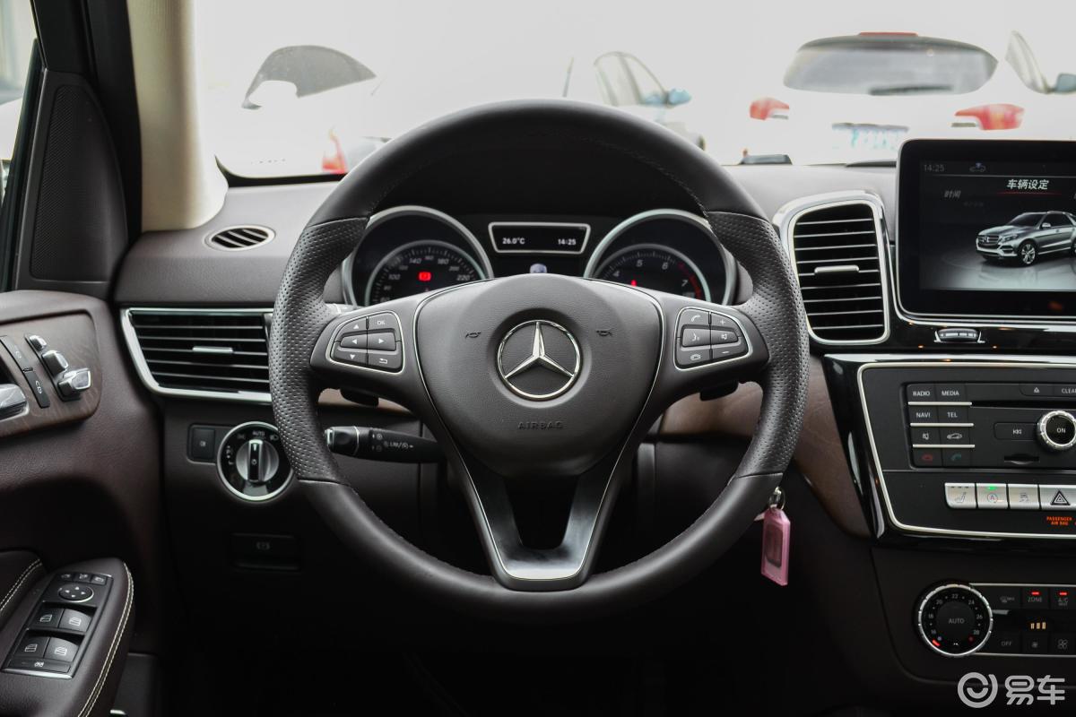 【奔驰gle2017款gle 320 4matic 豪华版方向盘汽车图片-汽车图片大全