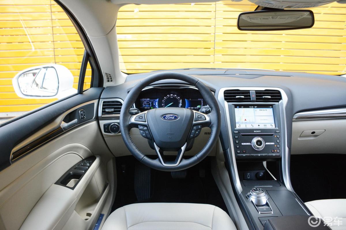 【蒙迪欧2017款ecoboost 245 旗舰版内饰全景正拍汽车图片-汽车图片