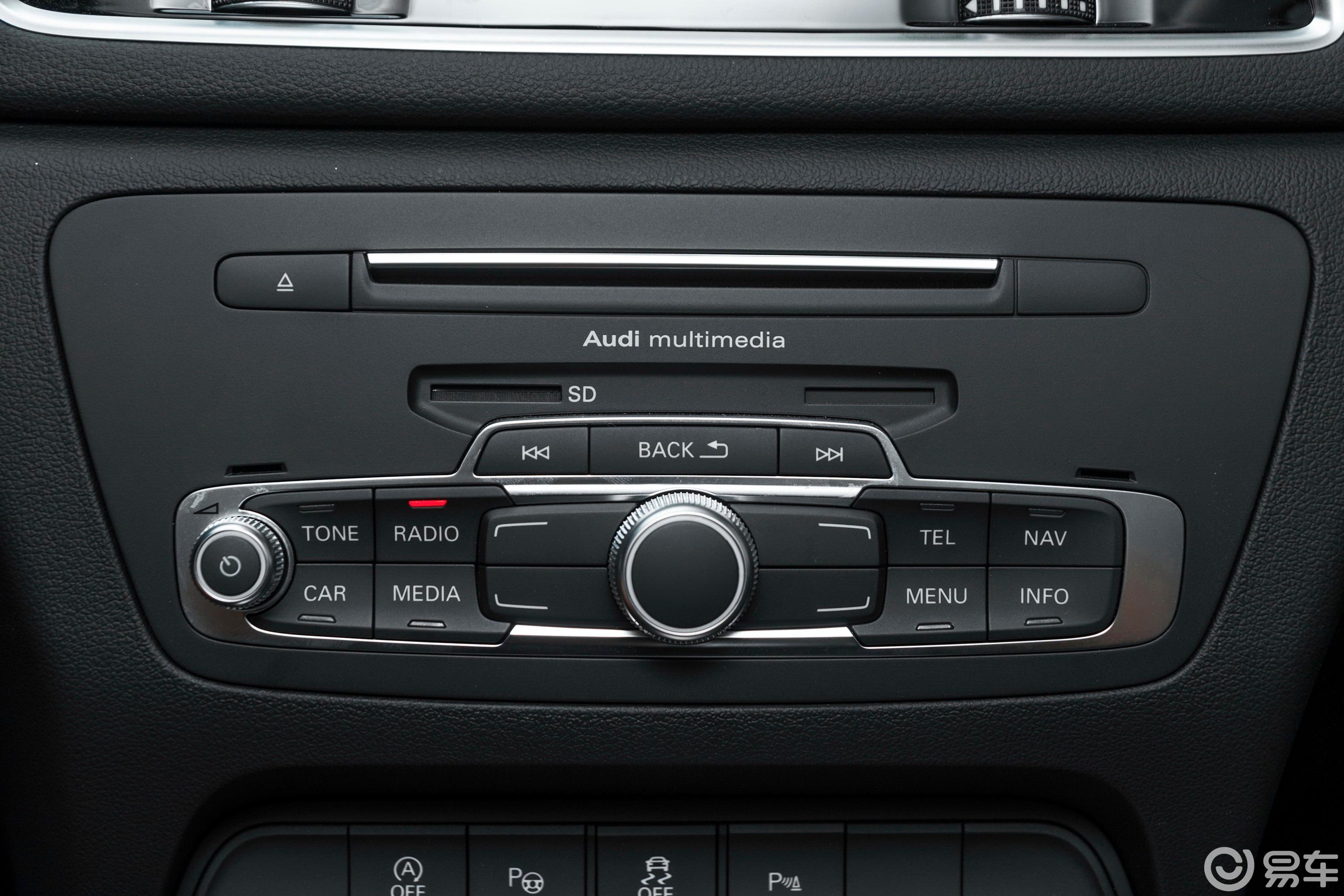 【奥迪q32017款30 tfsi 风尚版音响汽车图片-汽车图片大全】-易车