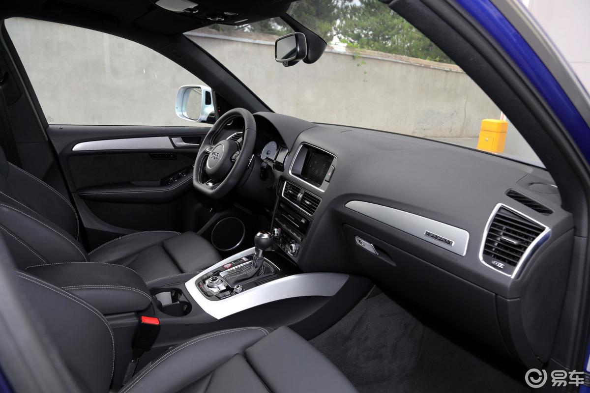 0tfsi quattro内饰全景副驾驶员方向汽车图片-汽车图片大全】-易车