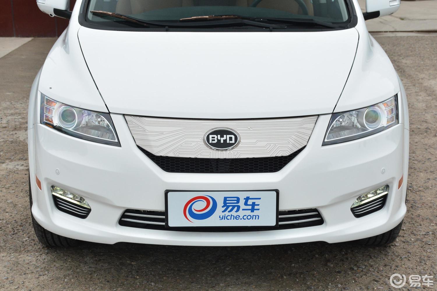 【比亚迪e62017款400 精英版外观汽车图片-汽车图片大全】-易车