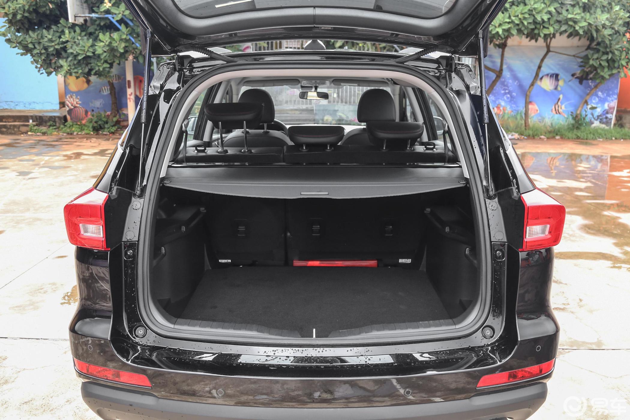 5t 手自一体 尊贵版空间汽车图片-汽车图片大全】-易车