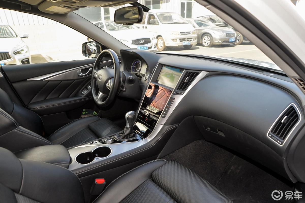 英菲尼迪  英菲尼迪q50  2014款 2014款  3.7l 豪华运动版 2.