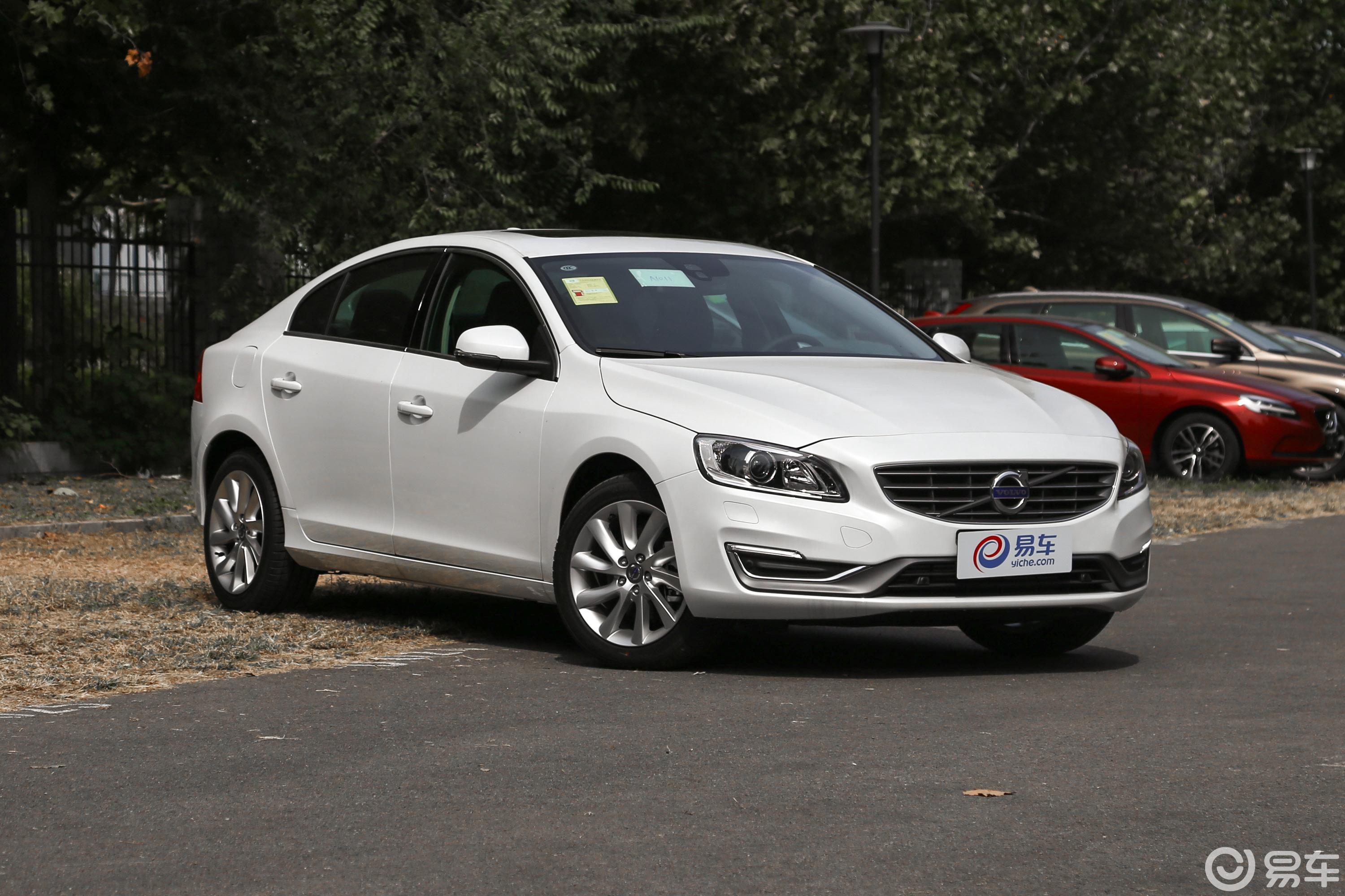 【沃尔沃s602018款s60l t4 智远版侧前45度车头向右水平汽车图片-汽车