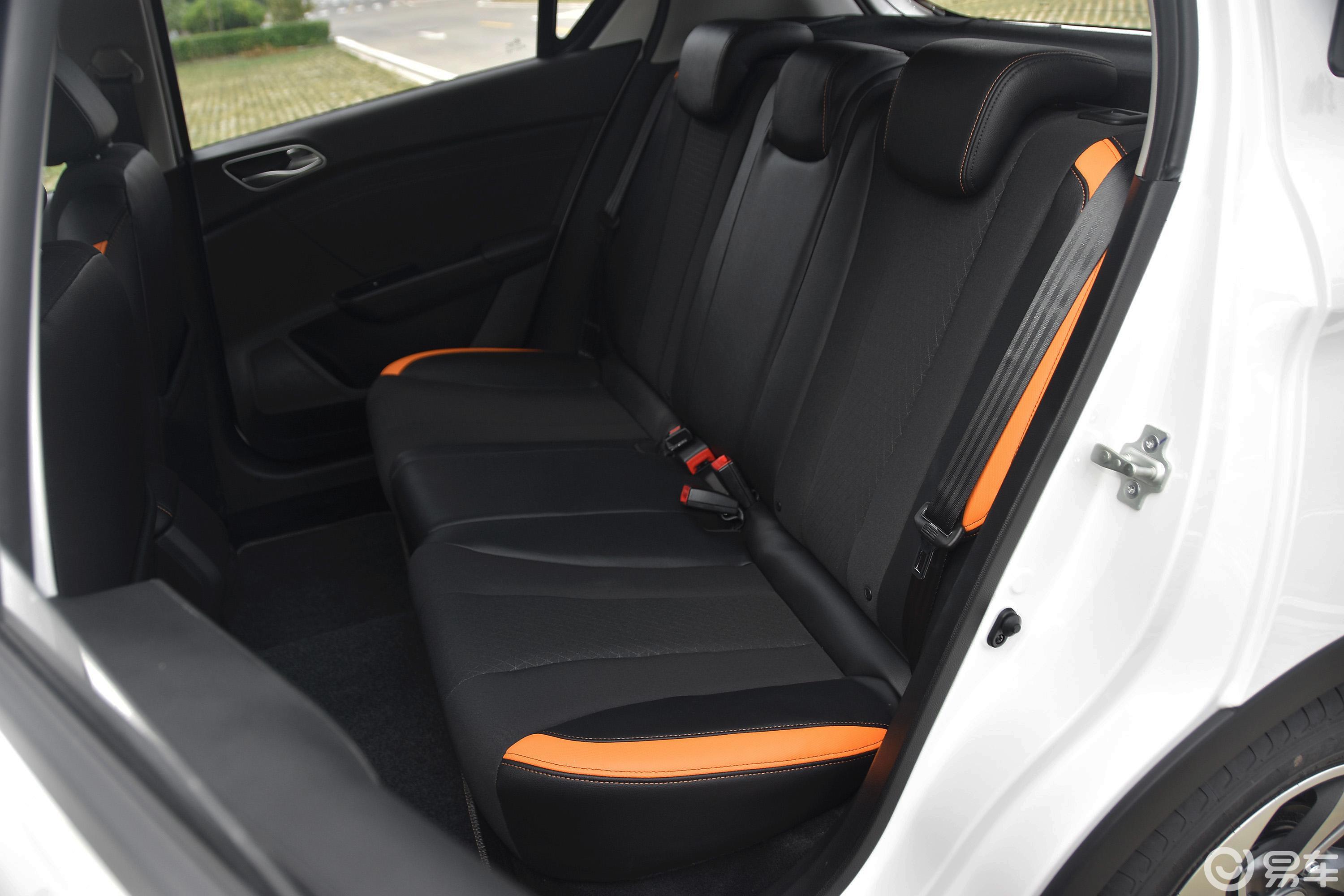 【宝骏3102017款1.