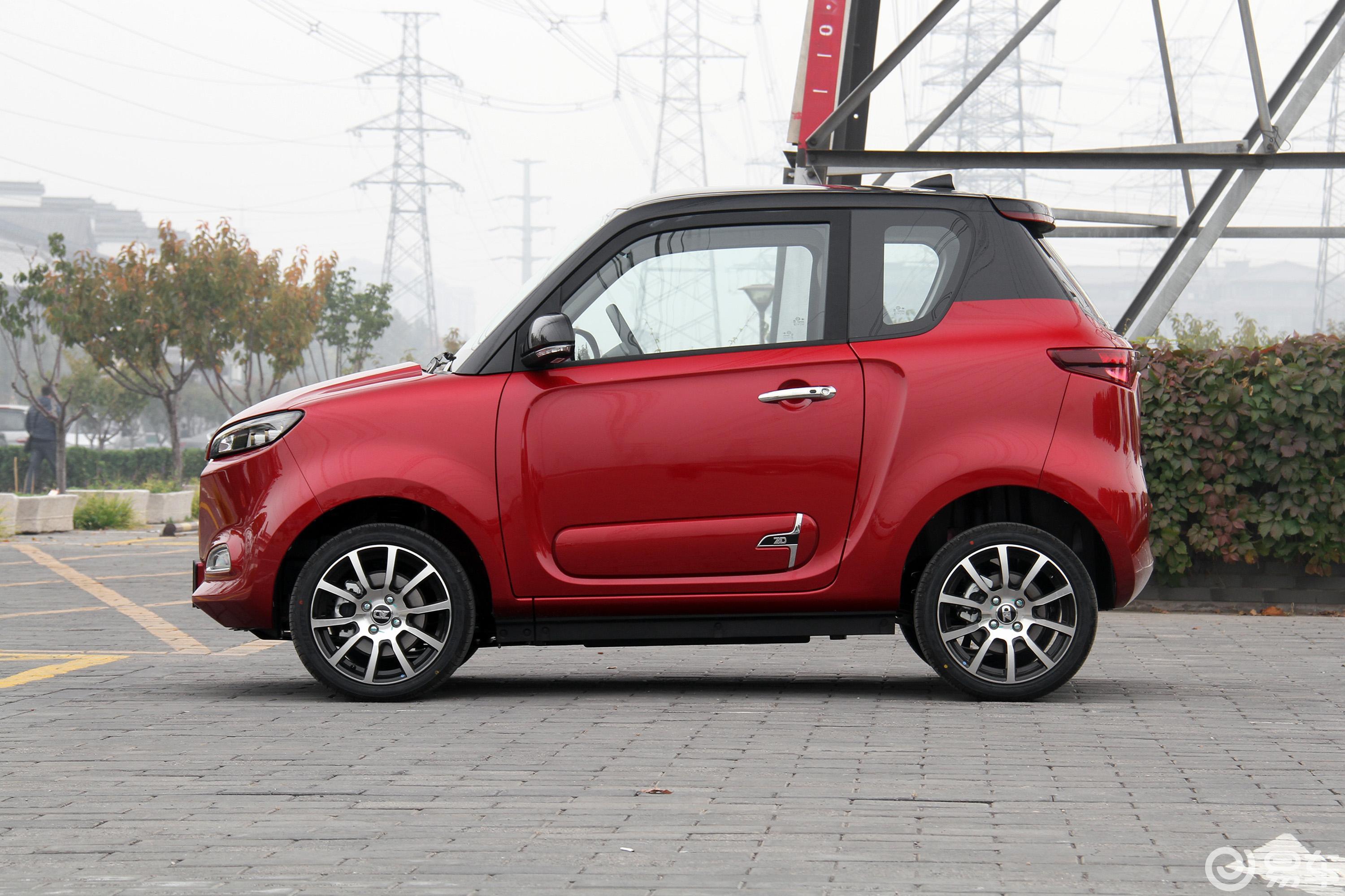 【知豆d32018款豆牛士版正侧车头向左水平汽车图片-汽车图片大全】