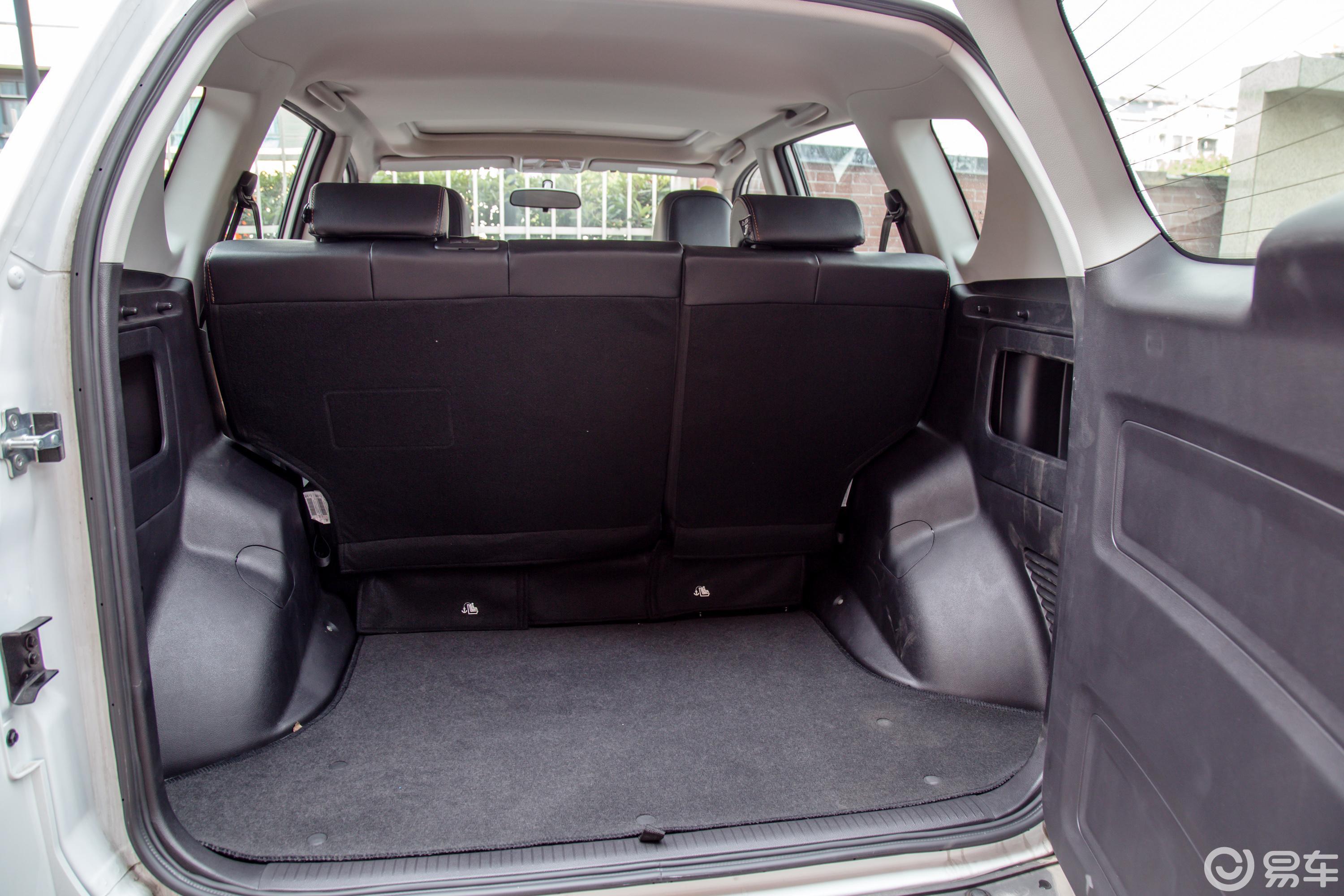 【凯翼x32017款1.6l cvt 旗舰版空间汽车图片-汽车图片大全】-易车