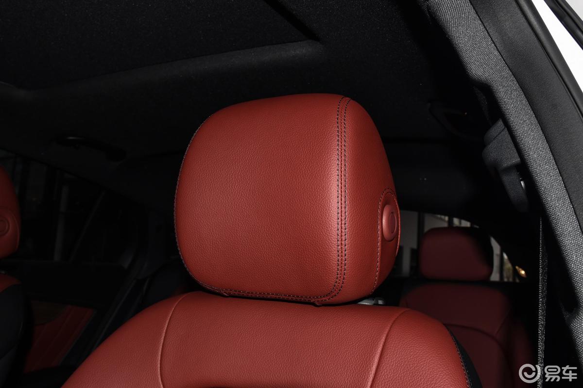 【奔驰glc级2017款glc 260 4matic 轿跑suv侧前45度车头向右水平汽车