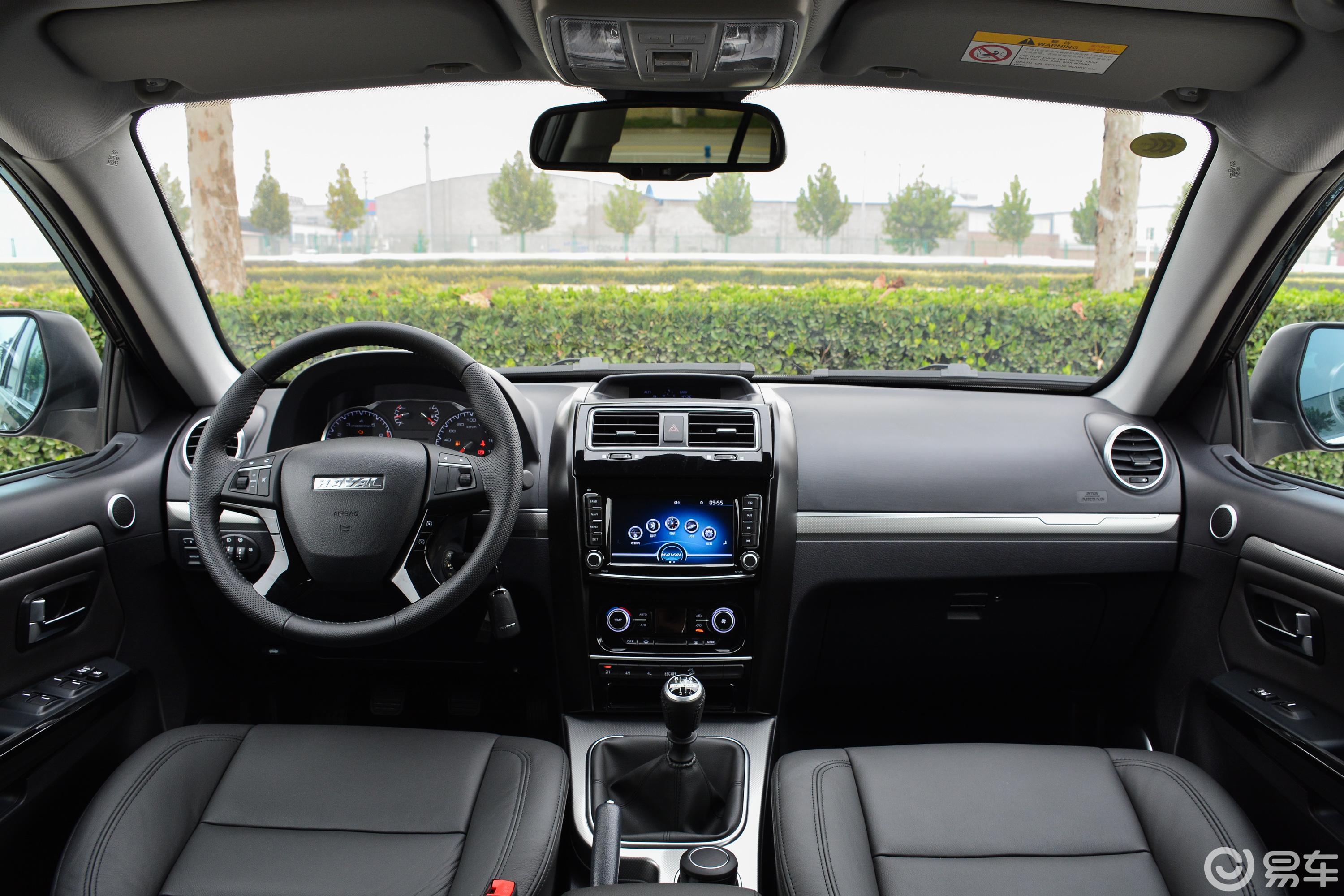 0t 手动 四驱 尊贵版 汽油汽车图片-汽车图片大全】-易车