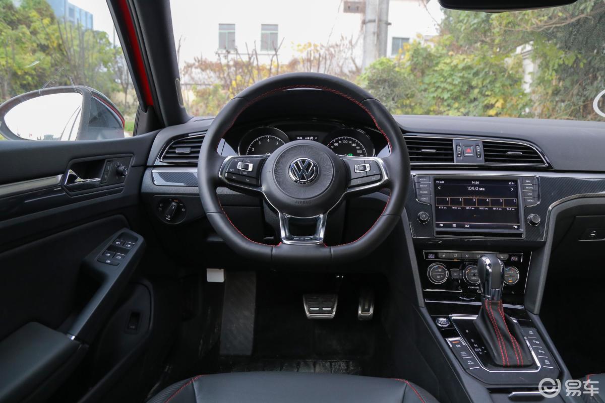 【凌渡2017款gts内饰全景副驾驶员方向汽车图片-汽车图片大全】-易车