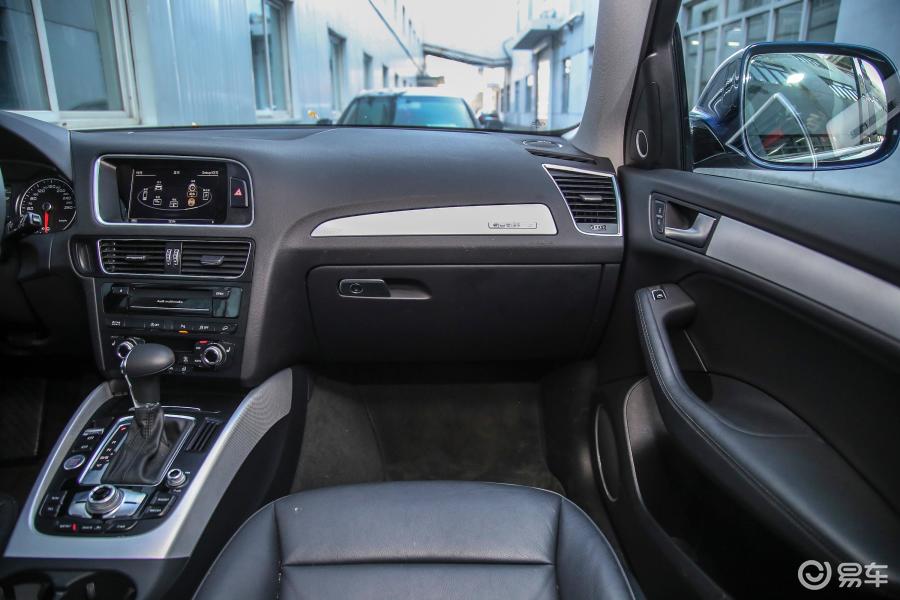 【奥迪q52013款45 tfsi quattro 运动版副驾驶位区域汽车图片-汽车