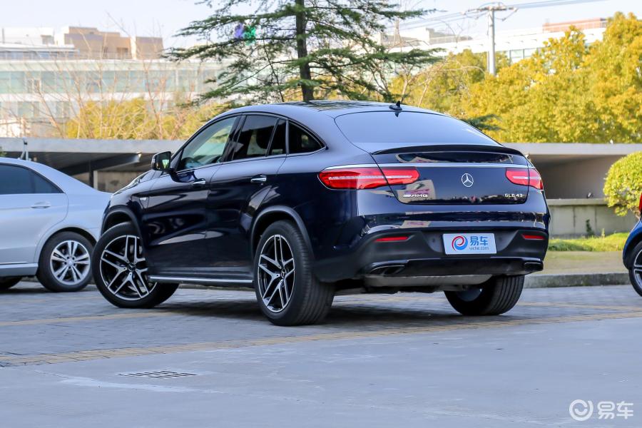 【amg gle级2017款gle 43 4matic 轿跑suv侧后45度车头向左水平汽车