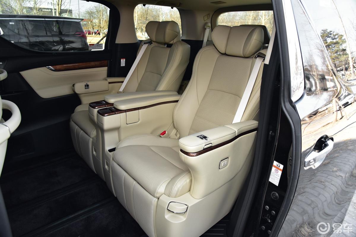 5l 尊贵版内饰全景正拍汽车图片-汽车图片大全】-易车网