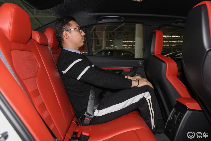 【宝马m32016款m3 四门版后排空间体验汽车图片-汽车图片大全】-易车