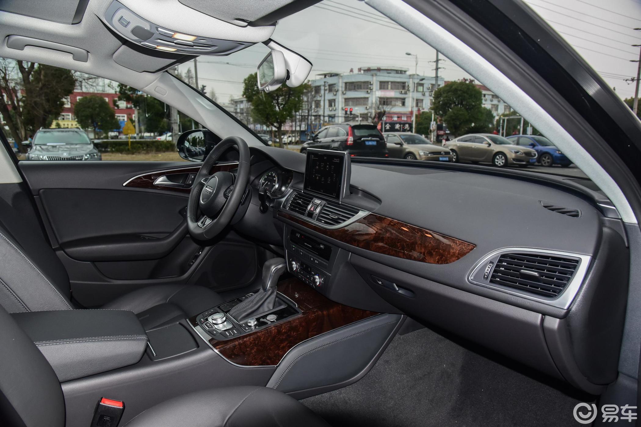 【奥迪a6l 插电混动2018款40 e-tron内饰全景副驾驶员方向汽车图片-汽